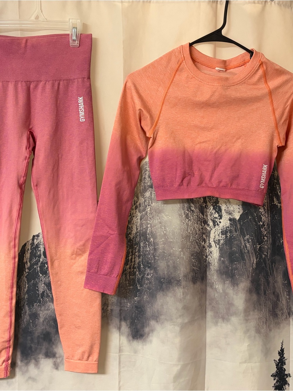 Gymshark Women’s Ombre Pink & Orange Activewear Set